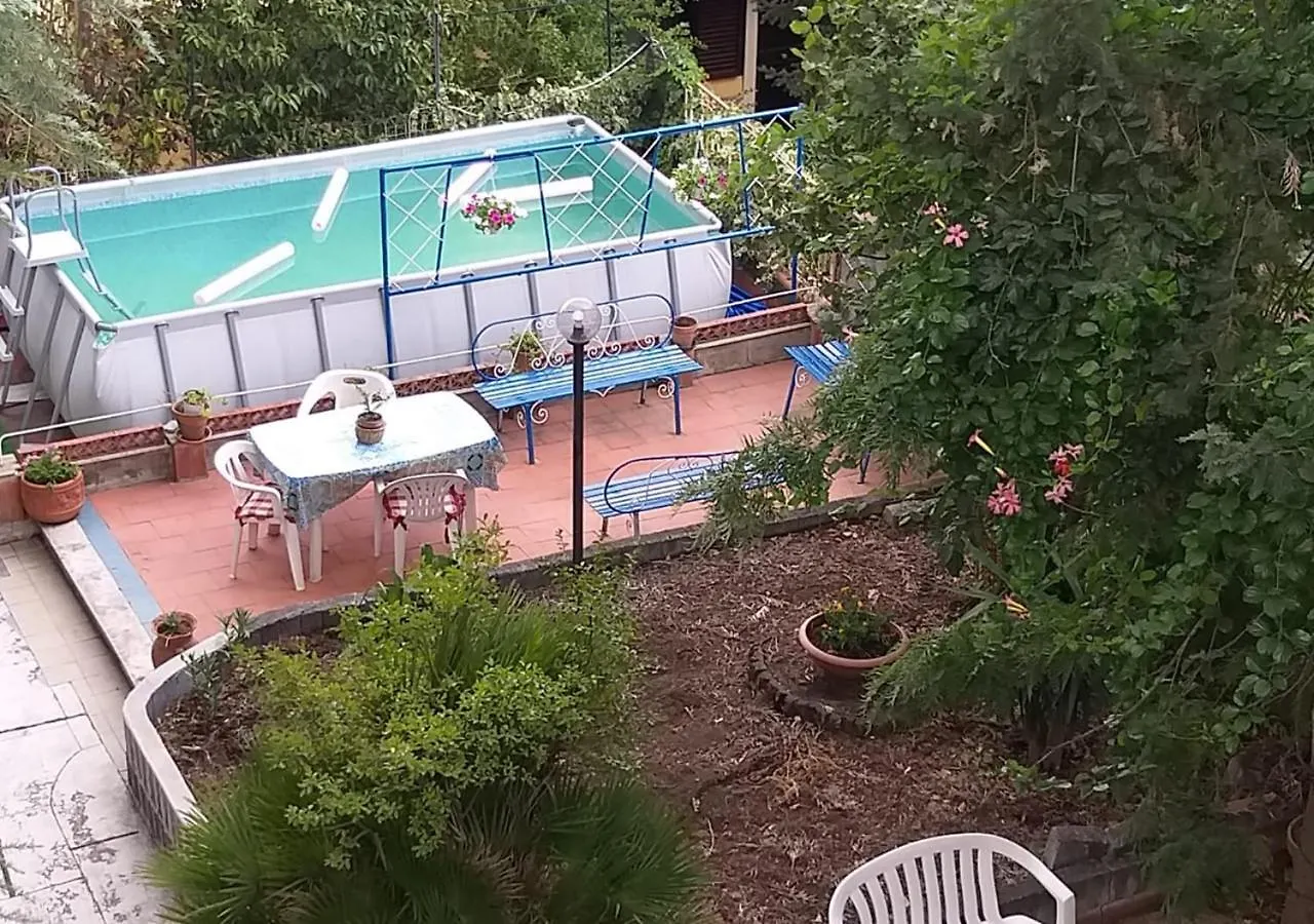 منزل للإقامة Casa Vacanze Gioia تريكاستانيي