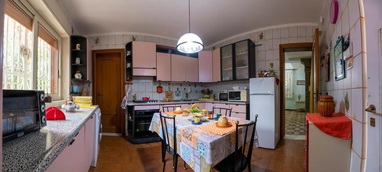 Casa Vacanze Gioia تريكاستانيي 0*,  إيطاليا