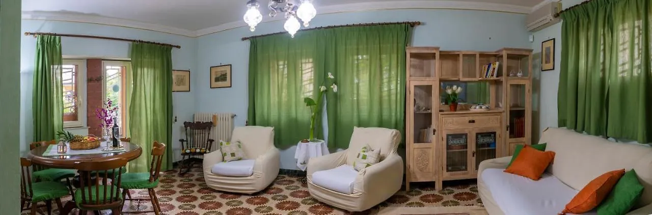 Casa Vacanze Gioia تريكاستانيي 0*,